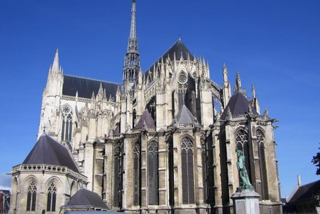 Super Studio Au Pied De La Cathedrale Apartment Амиен Екстериор снимка